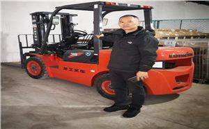 不惧严寒， 南京龙工柴油叉车交车忙